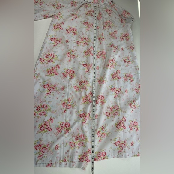 Belle Fleur VTG Floral Mother of Pearl Button Down Housecoat Robe Medium - Picture 8 of 9